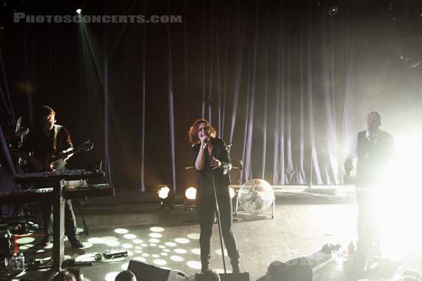 ALISON MOYET - 2013-09-27 - PARIS - Divan du Monde - 